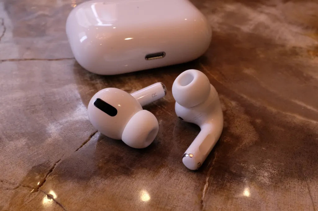 Apple Earbuds